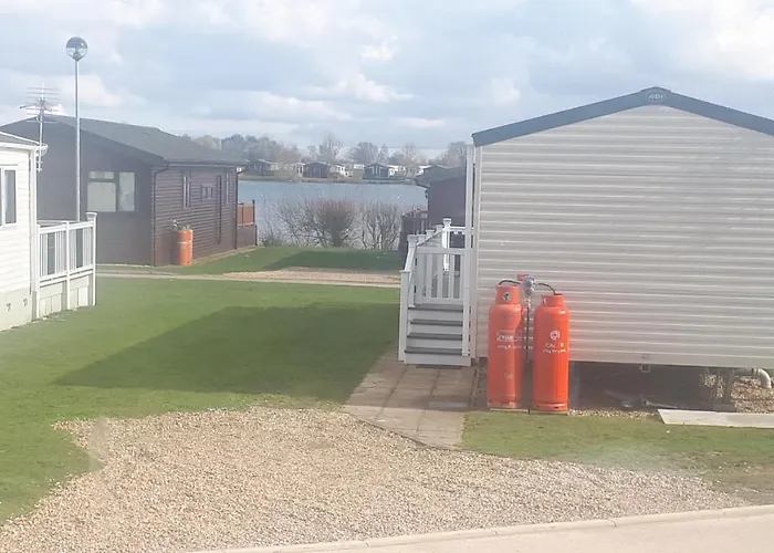 Ksr Hot Tub Holiday Home At Tattershall Lakes