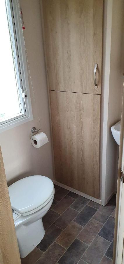 Ksr Hot Tub At Lakes Holiday home *